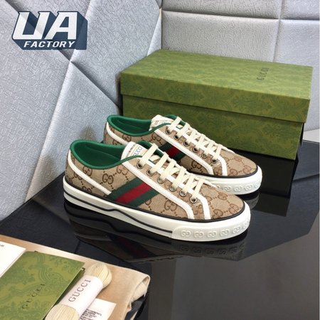 GUCCI TENNIS 1977 GG CANVAS SNEAKER - GC210