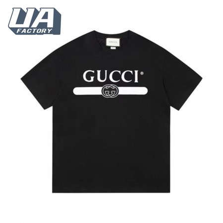 GUCCI OVERSIZED T-SHIRT WITH INTERLOCKING G BLACK