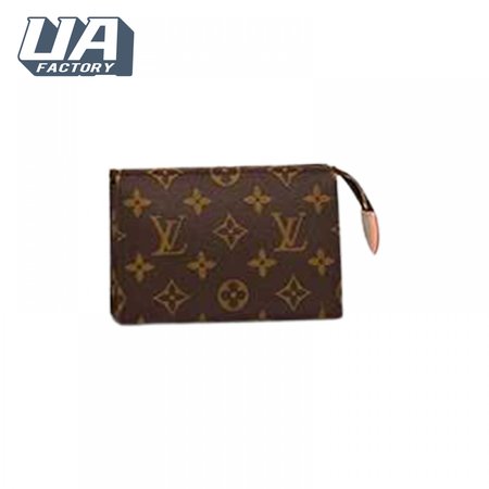 toiletry pouch 15 monogram canvas lp49