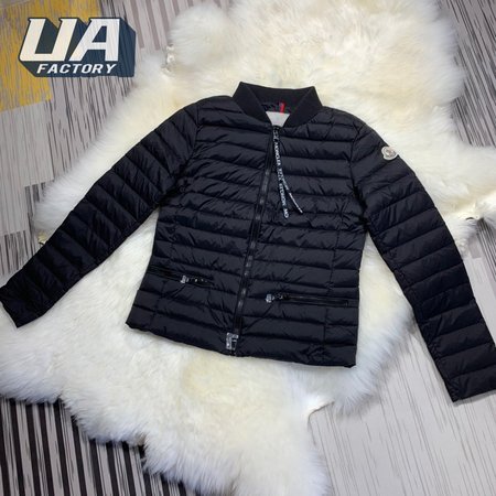 Moncler Down Jacket MC330069